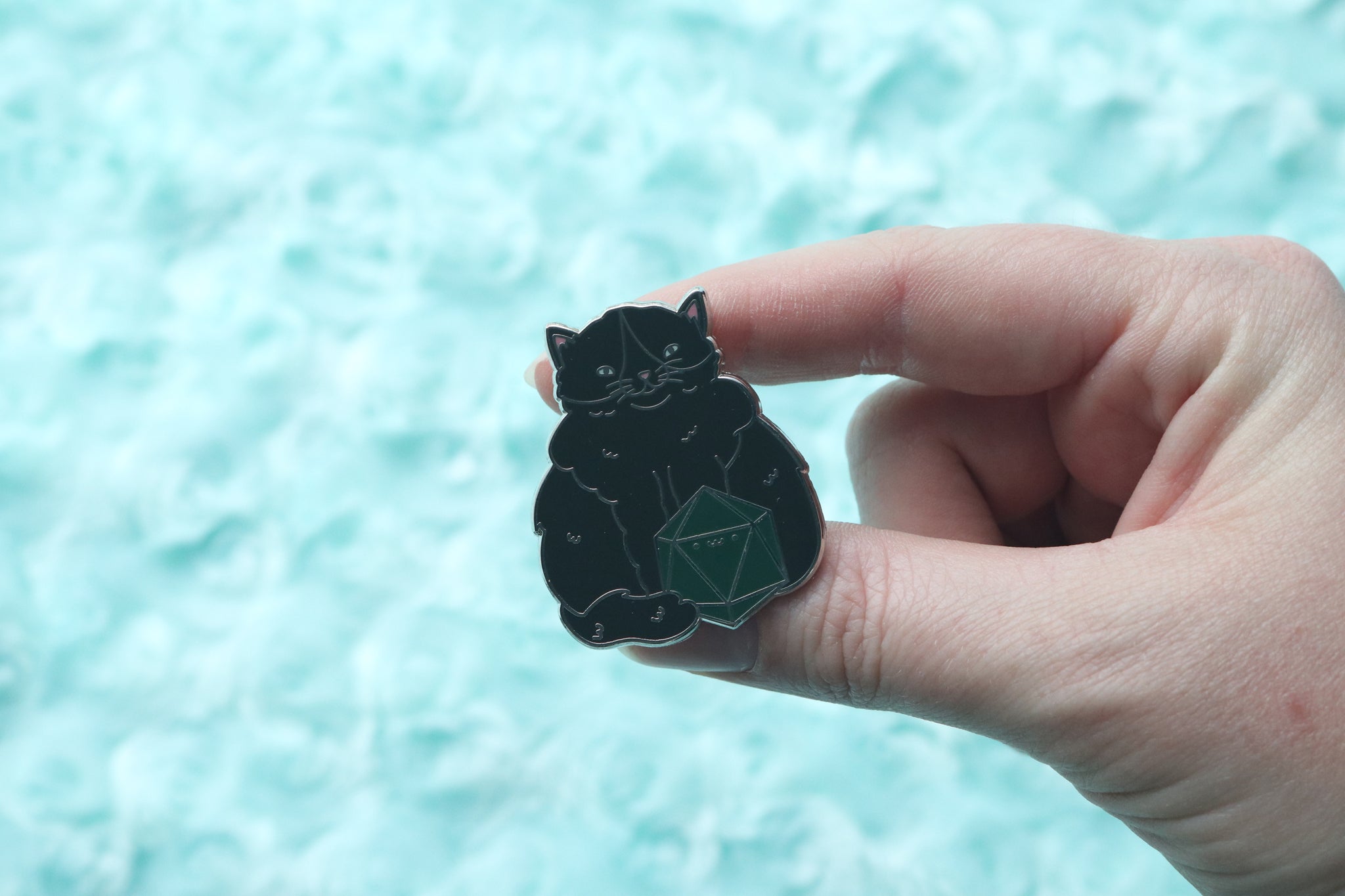 Ragdoll D20 Dice Buddy Enamel Pin