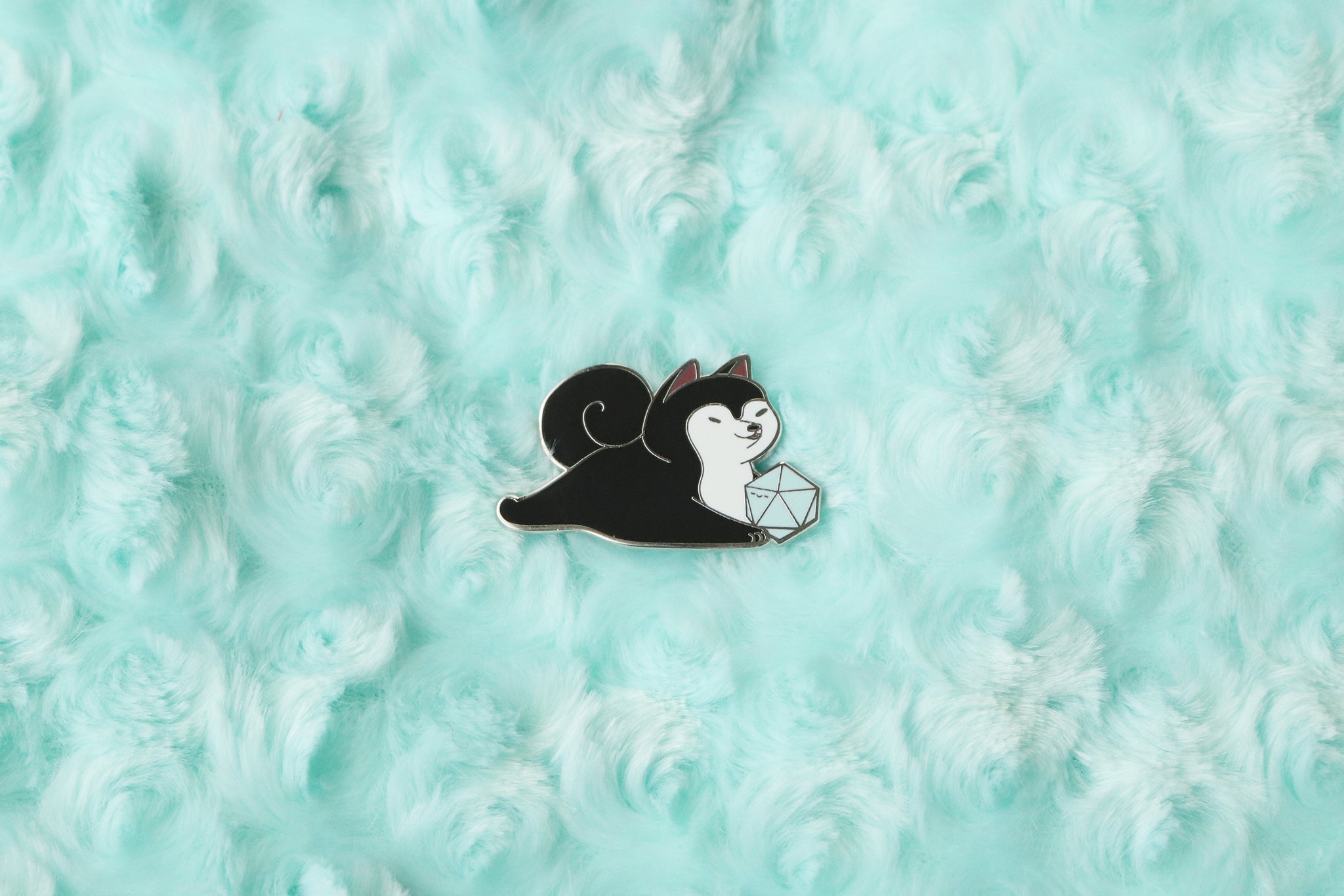 Shiba Inu D20 Dice Buddy Hard Enamel Pin