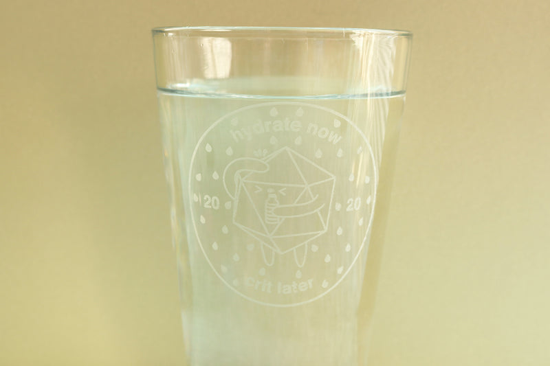 Water Drinking D20 Pint Glass